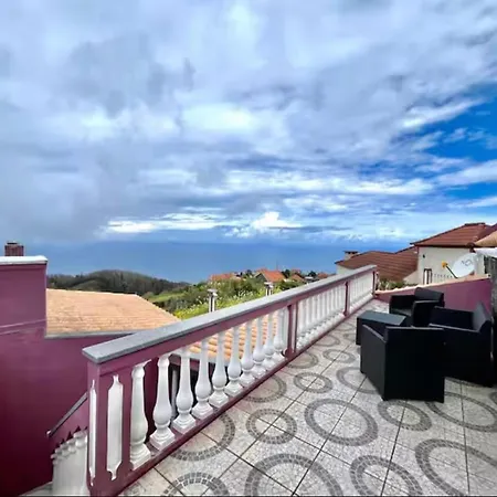 Casa Maravilhas * Achadas da Cruz